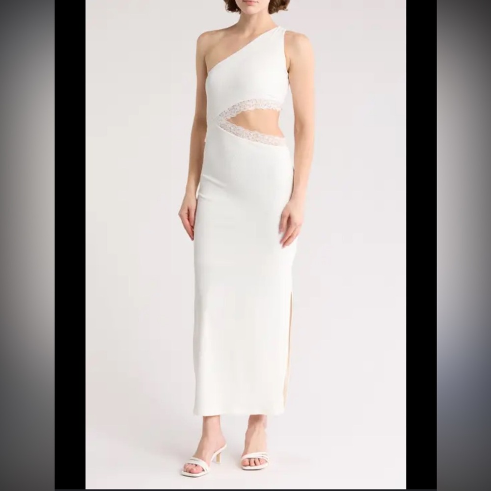 Elegant White One-Shoulder Dress